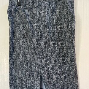 89th & Madison Monochrome Patterned Garment